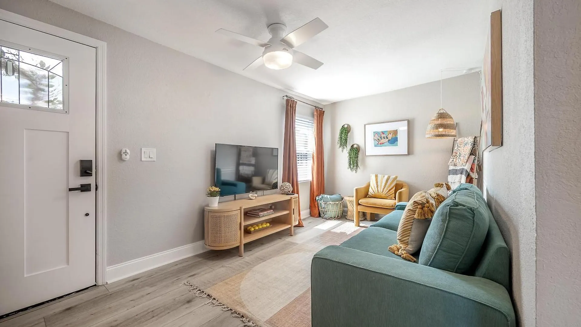 Charming Updated Condo In Heart Of Tampa 0*,  USA